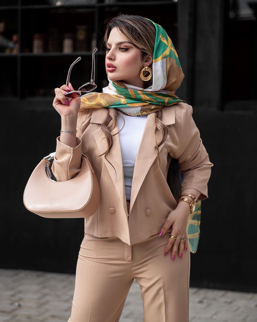 Blazer Bege Acinturado